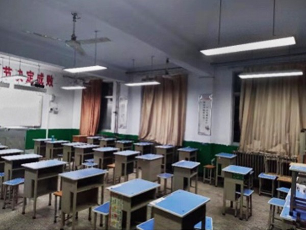 星如雨為淇濱中學提供護眼教室燈，節能環保